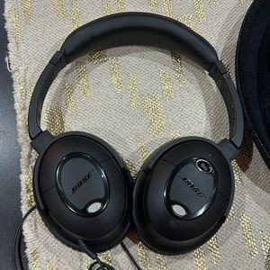 Bose QuietComfort 15 Headphones